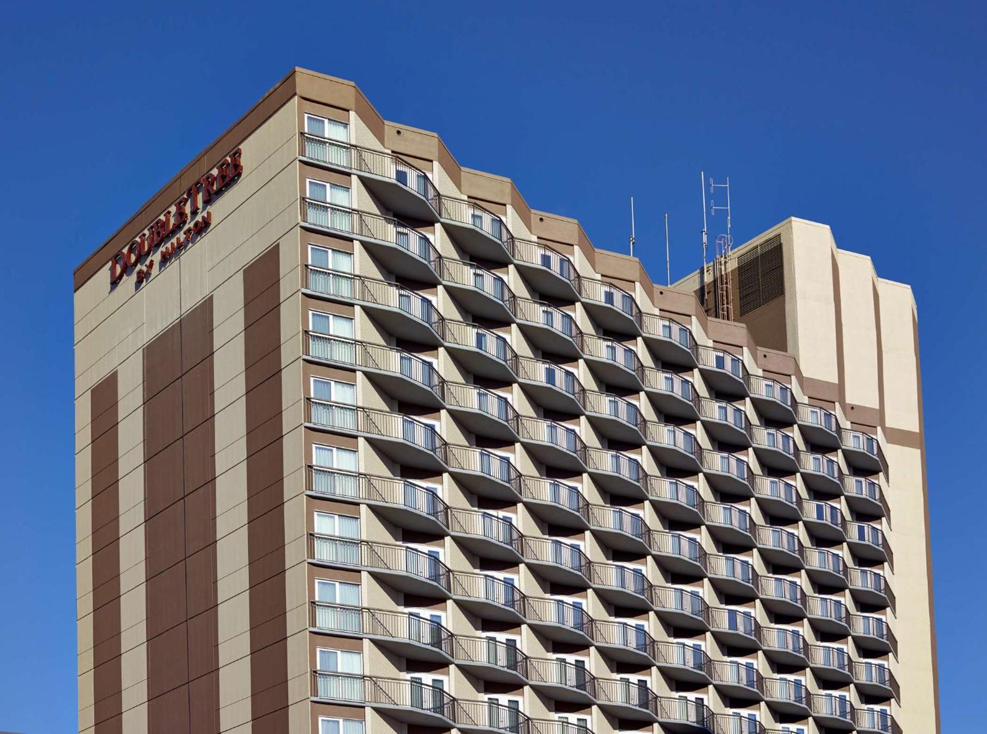 Doubletree By Hilton Hotel & Conference Centre Regina Exterior foto
